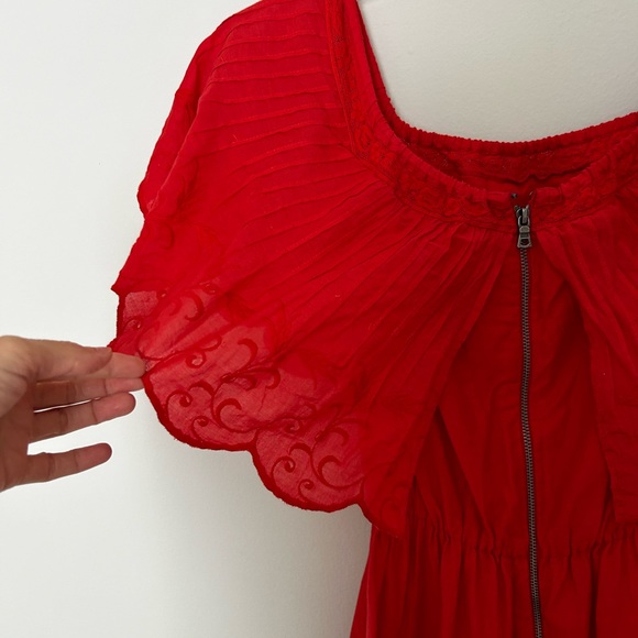 Alice + Olivia Red Pansy Maxi Dress - Picture 10 of 13